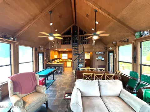 Living - 2053 Osyka Progress Rd, Osyka, MS 39657 photo 4 of 6