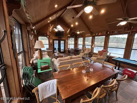Dining - 2053 Osyka Progress Rd, Osyka, MS 39657 photo 2 of 2