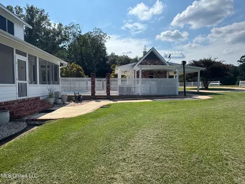 Exterior - 2053 Osyka Progress Rd, Osyka, MS 39657 photo 9 of 27