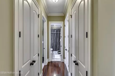 Entry Way - 109 W Legacy Dr, Brandon, MS 39042 photo 3 of 3