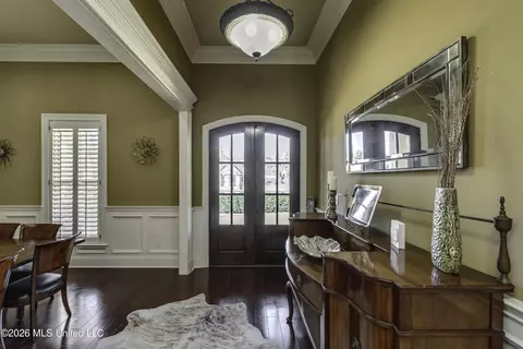 Entry Way - 109 W Legacy Dr, Brandon, MS 39042 photo 1 of 3