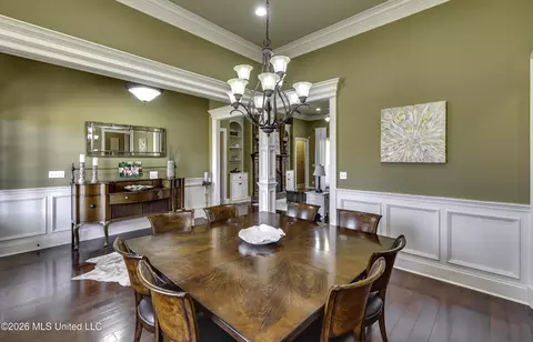 Dining - 109 W Legacy Dr, Brandon, MS 39042 photo 1 of 4