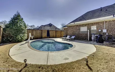 Exterior - 109 W Legacy Dr, Brandon, MS 39042 photo 7 of 8