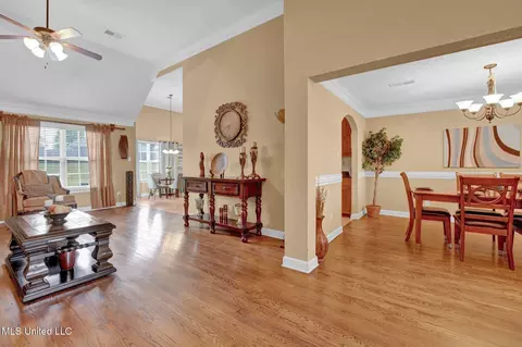 Entry Way - 7409 Wallingford Dr, Olive Branch, MS 38654 photo 3 of 3