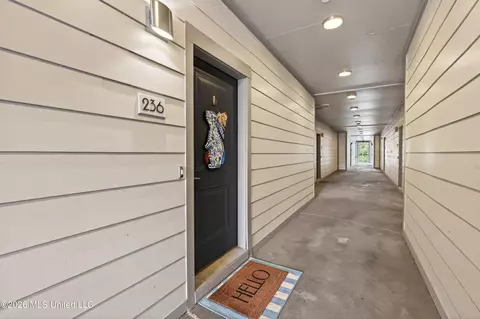 2501 Bienville Blvd #236, Ocean Springs, MS 39564