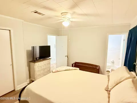 Bedroom - 740 Robinson Rd, Grenada, MS 38901 photo 1 of 2