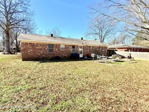 Exterior - 740 Robinson Rd, Grenada, MS 38901 photo 2 of 2