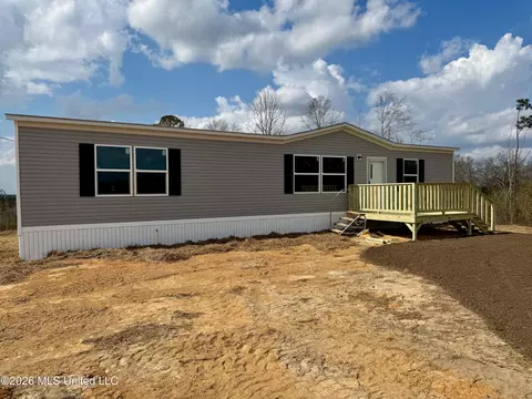 3295 Saint Anne Rd, Carthage, MS 39051