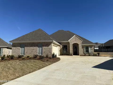 408 Aurora Cir, Canton, MS 39046