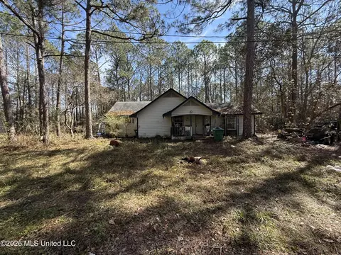 2112 Laurel Glen Rd, Gautier, MS 39553