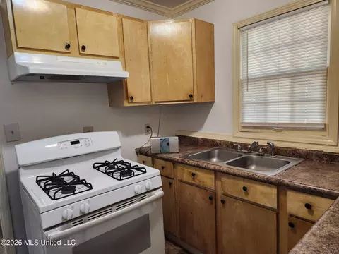 423 Willaman St, Jackson, MS 39209 photo 2