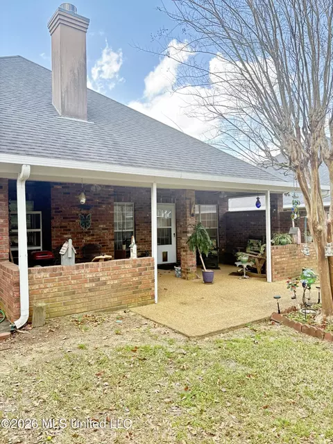Exterior - 122 Pavilion Dr, Brandon, MS 39042 photo 2 of 6