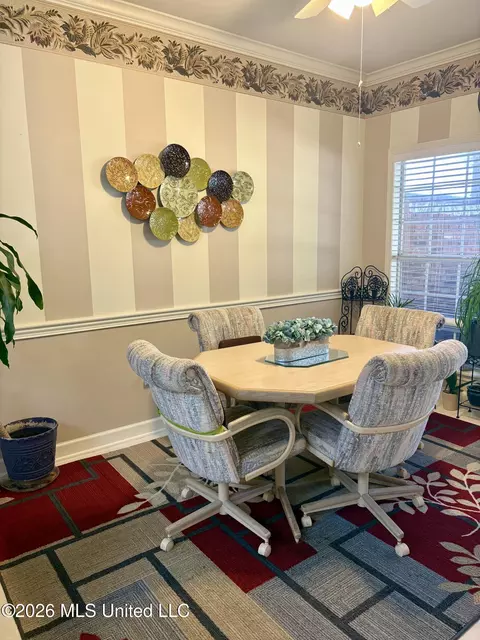 Dining - 122 Pavilion Dr, Brandon, MS 39042 photo 1 of 1
