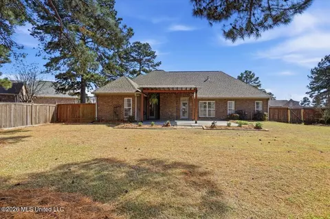 Exterior - 103 Crabapple Grv, Madison, MS 39110 photo 2 of 3