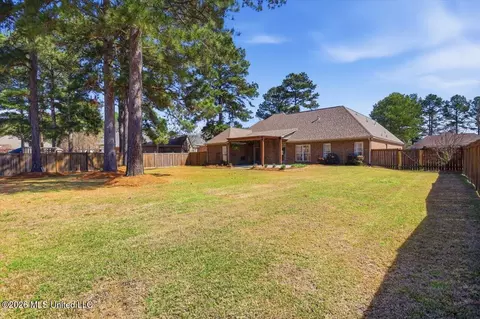 Exterior - 103 Crabapple Grv, Madison, MS 39110 photo 3 of 3