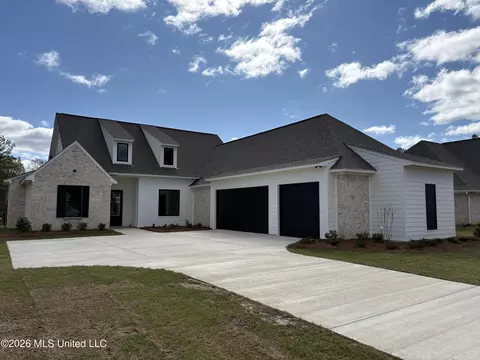 828 Thornberry Rdg, Madison, MS 39110