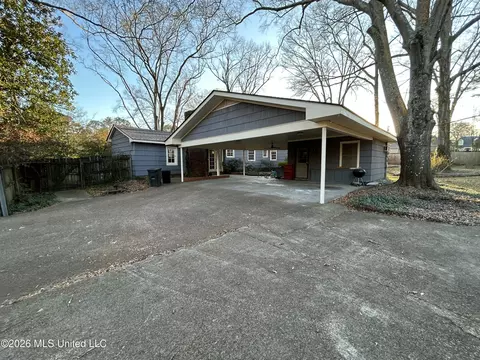 Exterior - 1424 E Northside Dr, Jackson, MS 39211 photo 5 of 11
