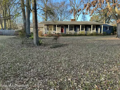 Exterior - 1424 E Northside Dr, Jackson, MS 39211 photo 2 of 11