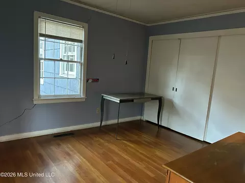 Bedroom - 1424 E Northside Dr, Jackson, MS 39211 photo 2 of 3