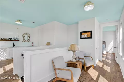 Entry Way - 218 West Ave, Long Beach, MS 39560 photo 4 of 6