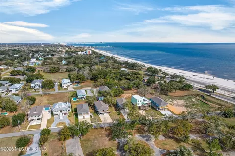 View/Area - 218 West Ave, Long Beach, MS 39560 photo 4 of 5