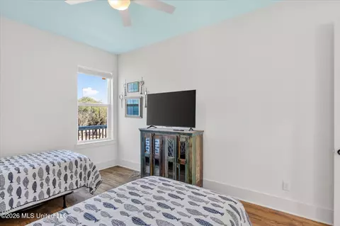 Bedroom - 218 West Ave, Long Beach, MS 39560 photo 8 of 9