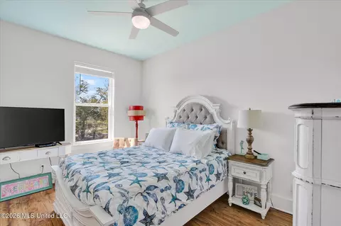 Bedroom - 218 West Ave, Long Beach, MS 39560 photo 5 of 9