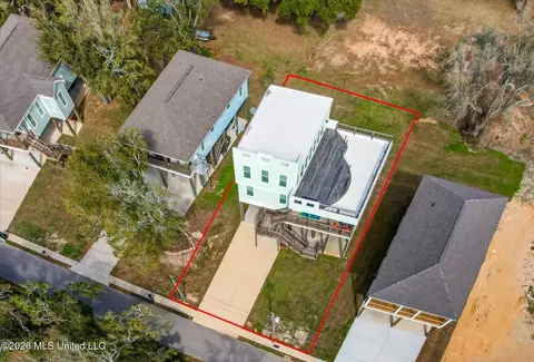 View/Area - 218 West Ave, Long Beach, MS 39560 photo 2 of 5