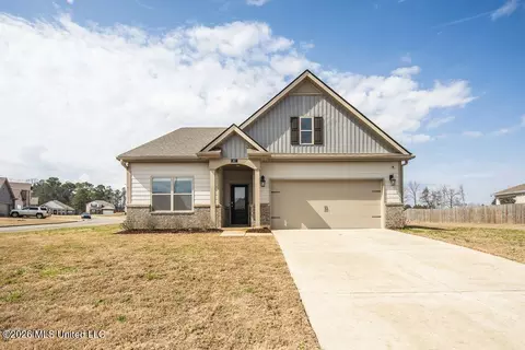 87 Banks Blvd, Byhalia, MS 38611