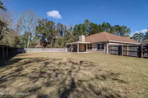 Exterior - 8516 Kono Pl, Diamondhead, MS 39525 photo 4 of 5