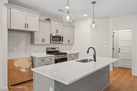 Kitchen - 1368 Crk Hvn Dr, Hernando, MS 38632 photo 1 of 1