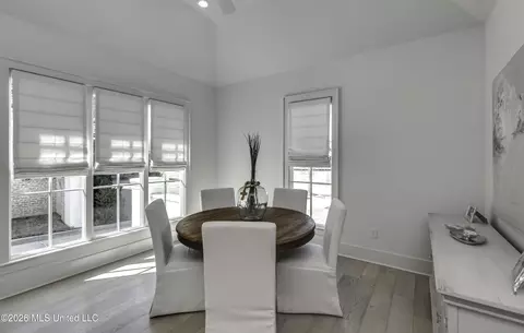 Dining - 105 Stone Lake Dr, Madison, MS 39110 photo 3 of 4