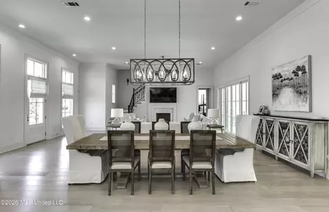 Dining - 105 Stone Lake Dr, Madison, MS 39110 photo 2 of 4