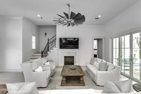 Living - 105 Stone Lake Dr, Madison, MS 39110 photo 1 of 4