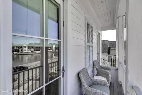 Exterior - 105 Stone Lake Dr, Madison, MS 39110 photo 6 of 16