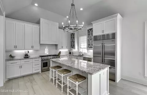 Kitchen - 105 Stone Lake Dr, Madison, MS 39110 photo 2 of 6