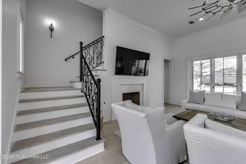 Living - 105 Stone Lake Dr, Madison, MS 39110 photo 4 of 4