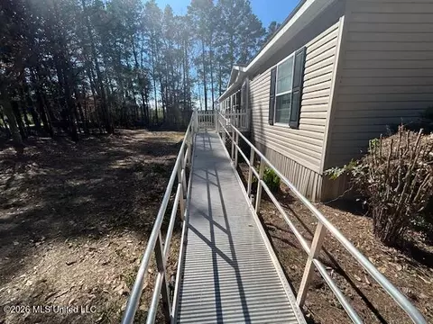 Exterior - 7089 Brown Rd, Smithdale, MS 39664 photo 4 of 11