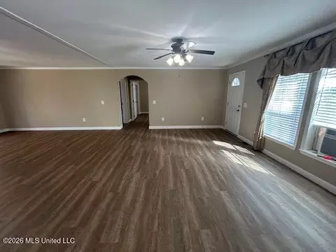 Living - 7089 Brown Rd, Smithdale, MS 39664 photo 2 of 4