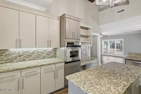 Kitchen - 104 Beaver Bnd, Canton, MS 39046 photo 2 of 4