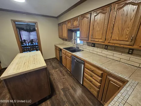 4625 Wealthy Cv, Horn Lake, MS 38637 photo 11