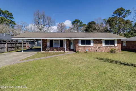 412 Kahler St, Gulfport, MS 39507
