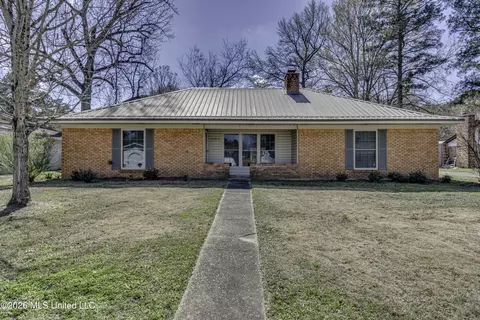 283 Patton Dr, Pearl, MS 39208