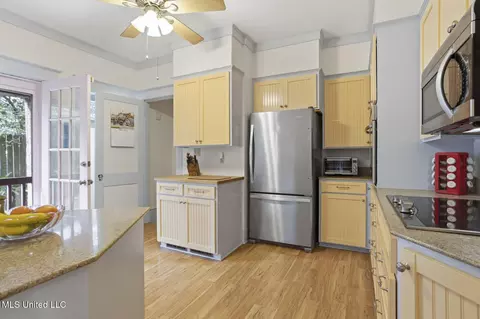 Kitchen - 1475 Saint Ann St, Jackson, MS 39202 photo 1 of 3