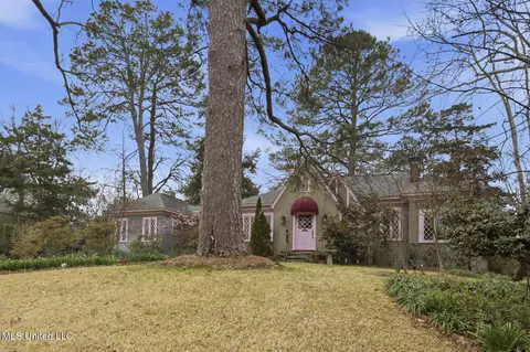 Exterior - 1475 Saint Ann St, Jackson, MS 39202 photo 4 of 15