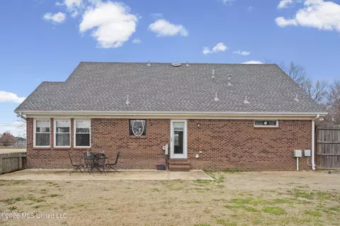 Other - 8140 Oakleaf Cir, Olive Branch, MS 38654 photo 6 of 7