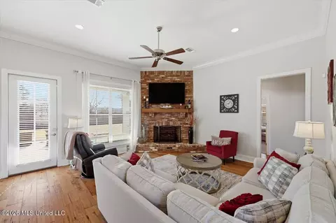 Living - 111 Twain Trl, Clinton, MS 39056 photo 1 of 4