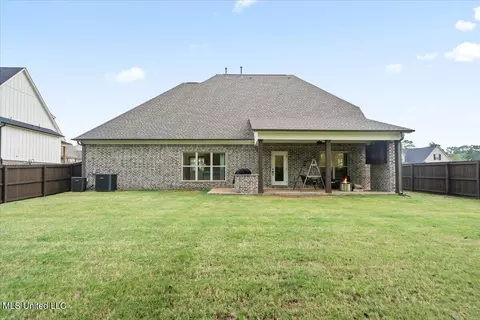 Exterior - 2587 Jaxon Dr, Hernando, MS 38632 photo 7 of 7
