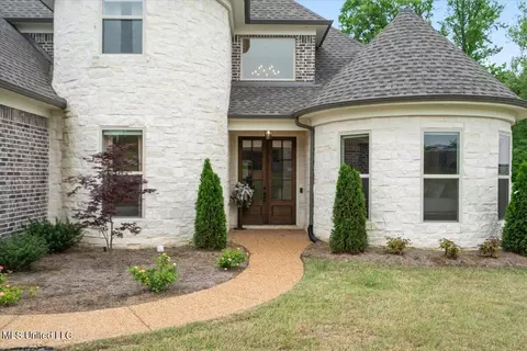 Exterior - 2587 Jaxon Dr, Hernando, MS 38632 photo 3 of 7
