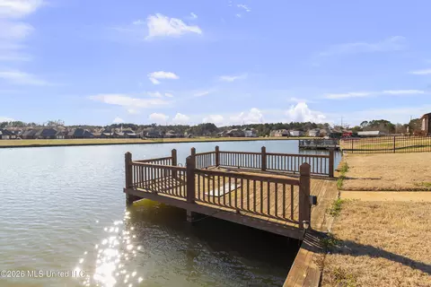 Exterior - 121 Harbor View Dr, Madison, MS 39110 photo 7 of 8